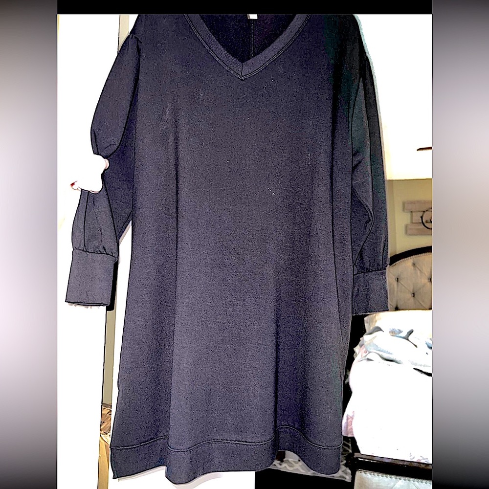 Black Super Light Sweatshirt Material Dress  W/ Pockets, Hi-Low NWOT  Sz OX